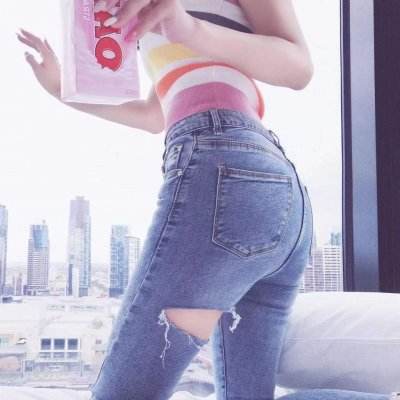 因抢玩具殴打2岁女童女子被拘留